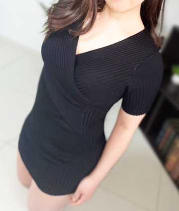小春セラピスト（38）